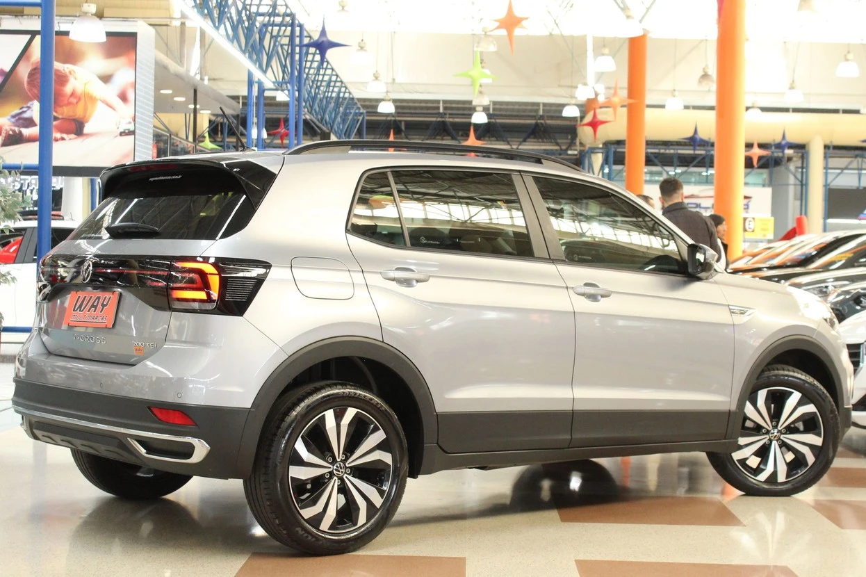 VOLKSWAGEN T-CROSS
