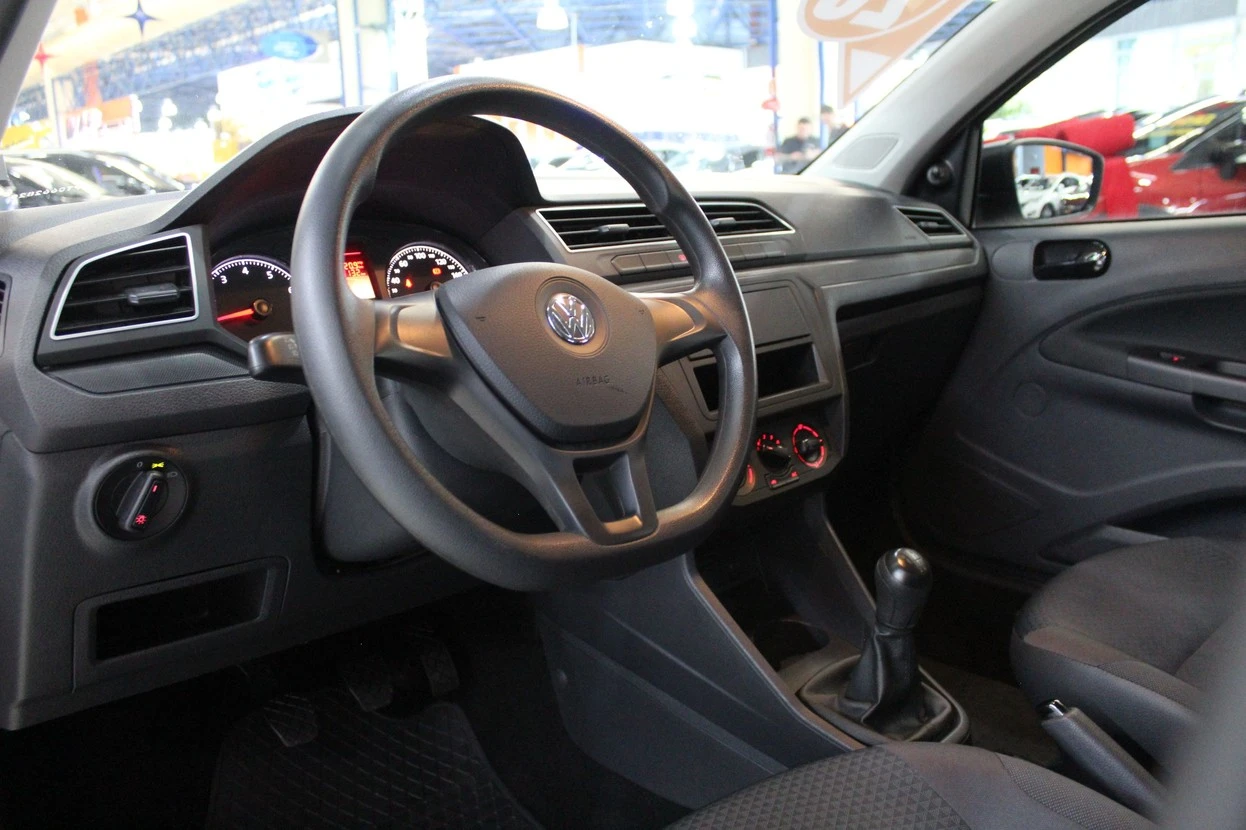 VOLKSWAGEN VOYAGE