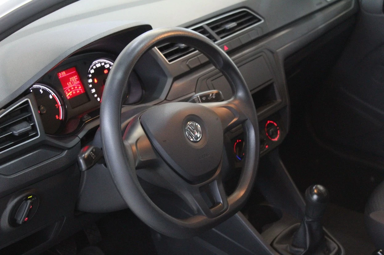 VOLKSWAGEN VOYAGE