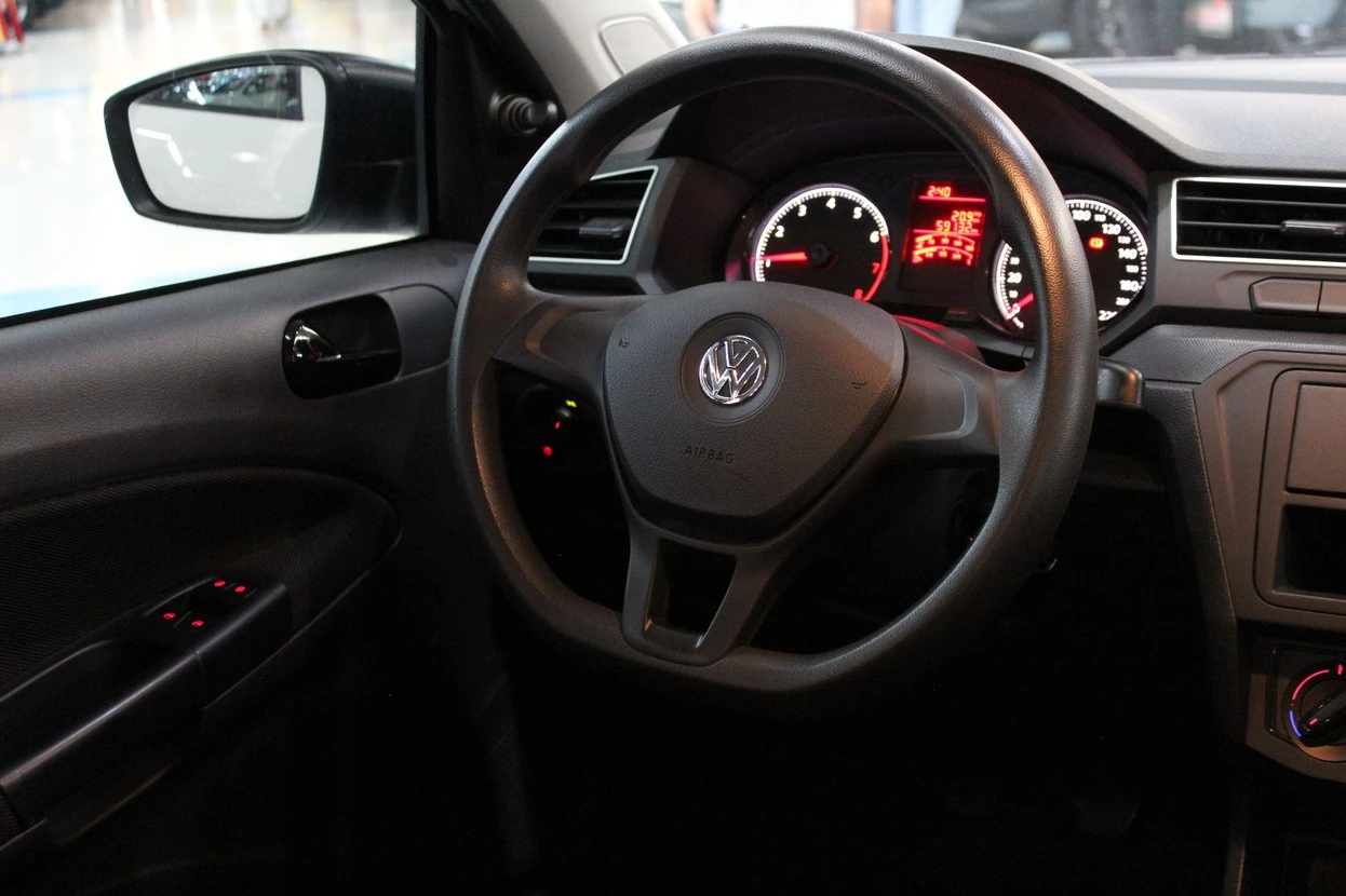 VOLKSWAGEN VOYAGE