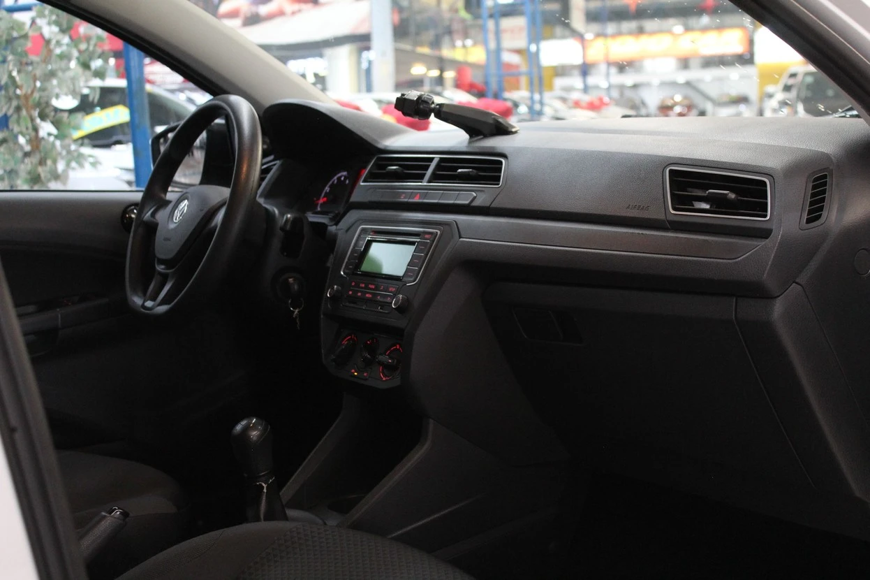 VOLKSWAGEN GOL