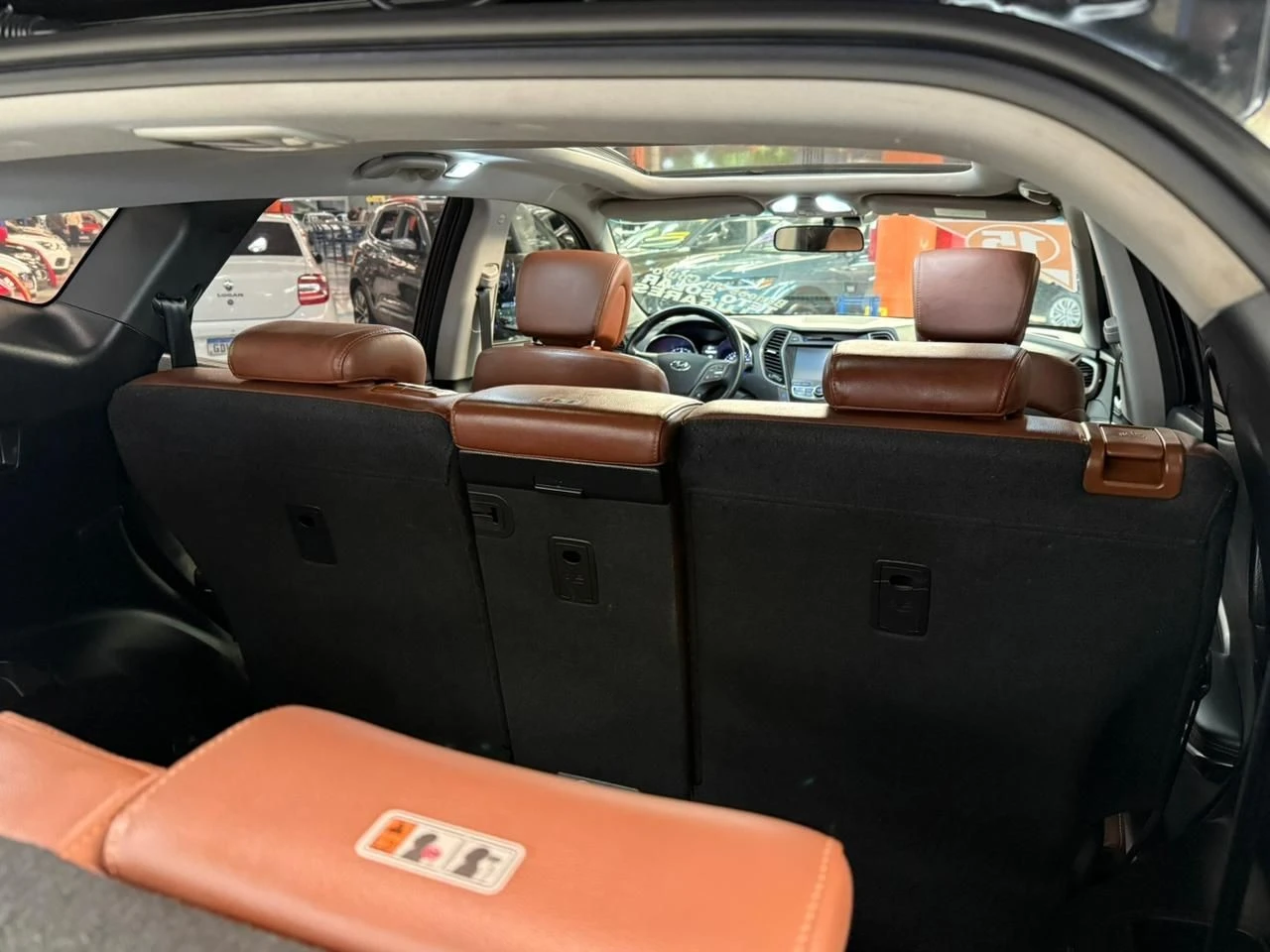 HYUNDAI GRAND SANTA FE