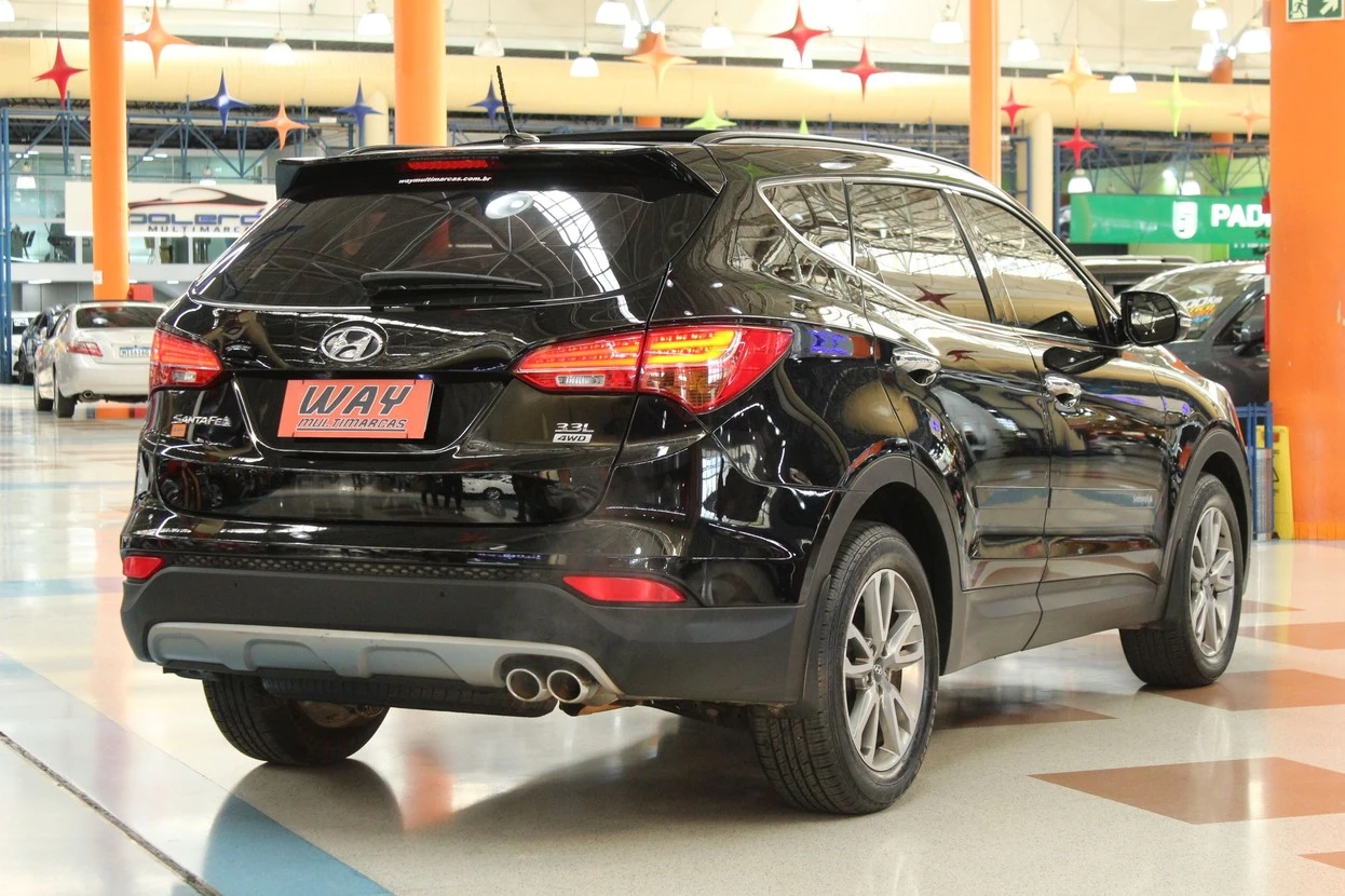 HYUNDAI GRAND SANTA FE