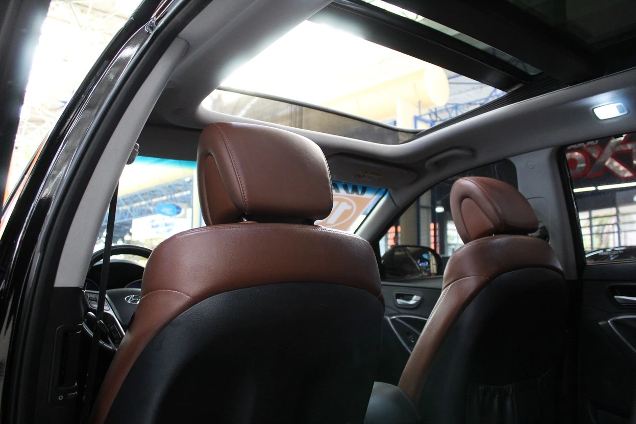 HYUNDAI GRAND SANTA FE