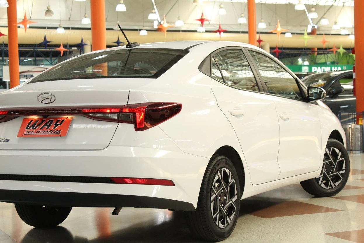 HYUNDAI HB20S