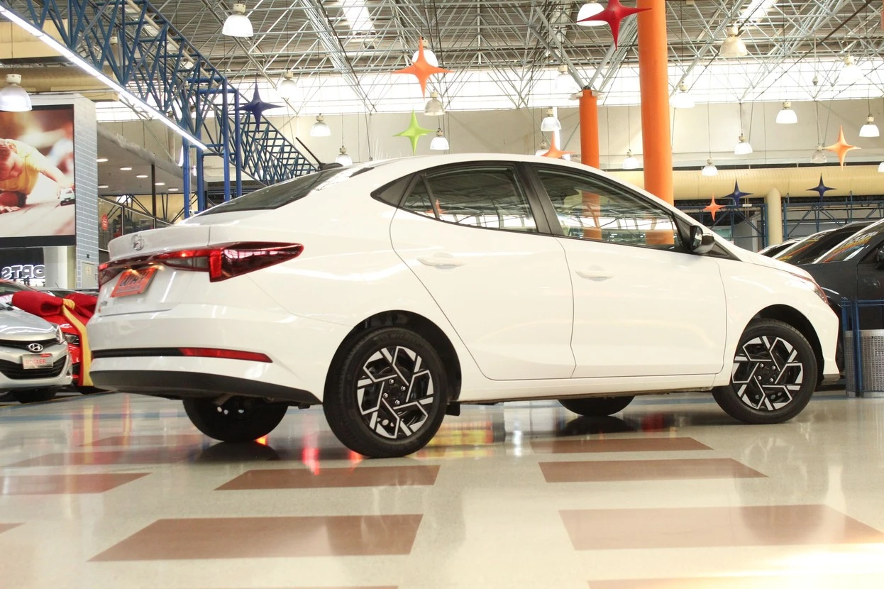 HYUNDAI HB20S