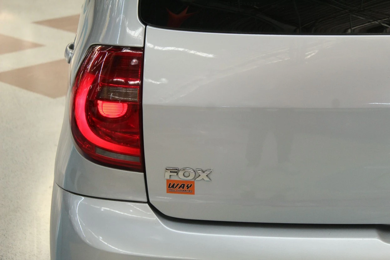 VOLKSWAGEN FOX