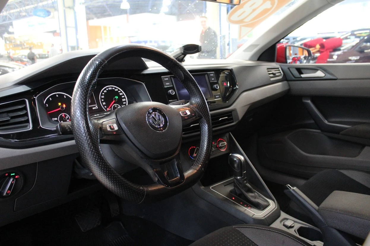 VOLKSWAGEN VIRTUS