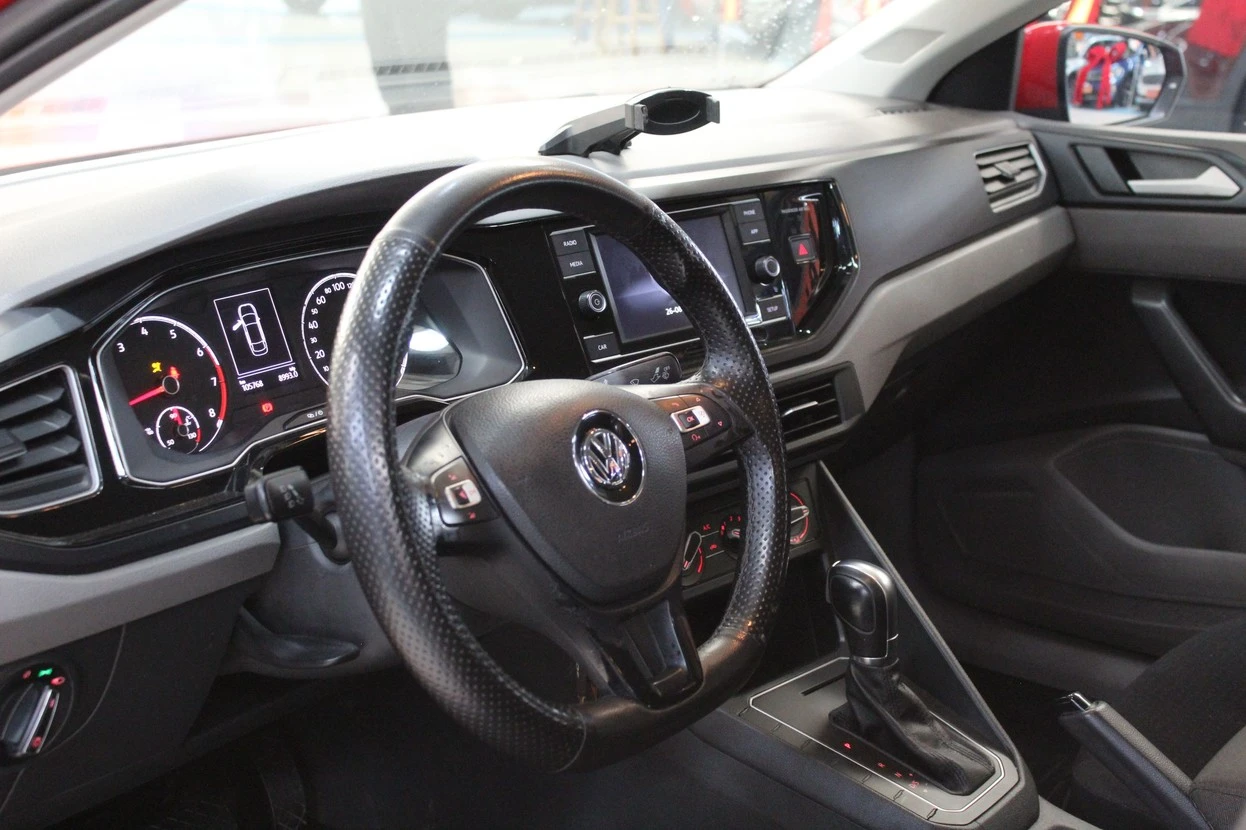 VOLKSWAGEN VIRTUS