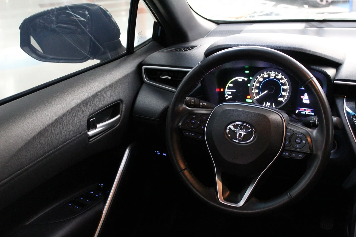 TOYOTA COROLLA CROSS
