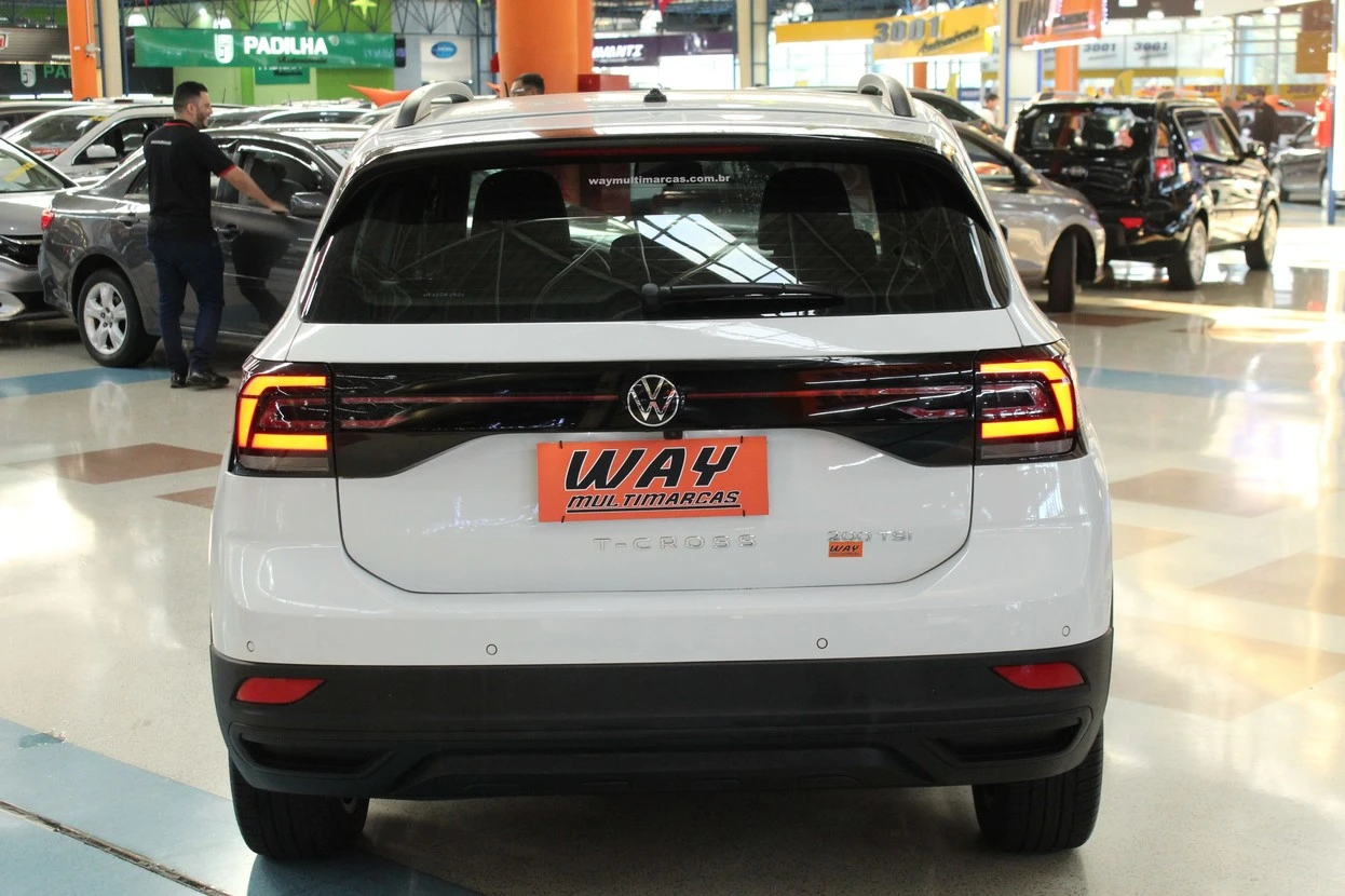 VOLKSWAGEN T-CROSS