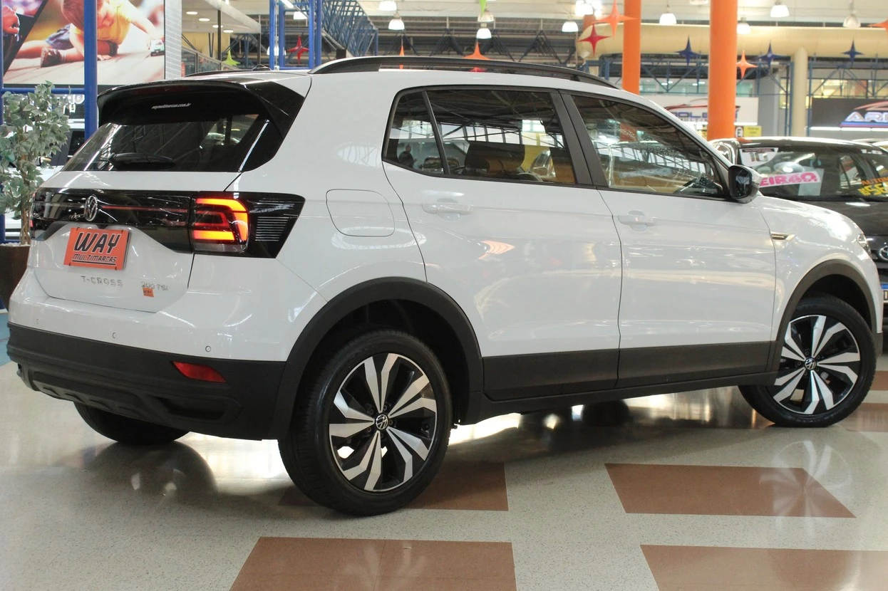 VOLKSWAGEN T-CROSS