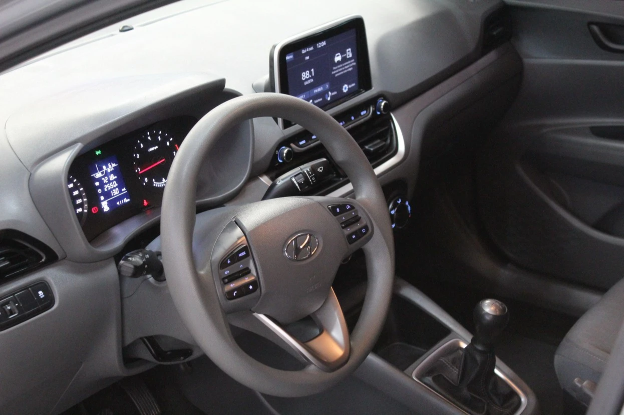 HYUNDAI HB20S
