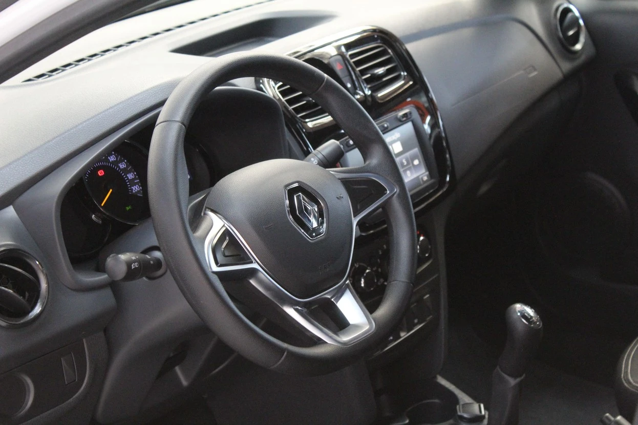 RENAULT LOGAN