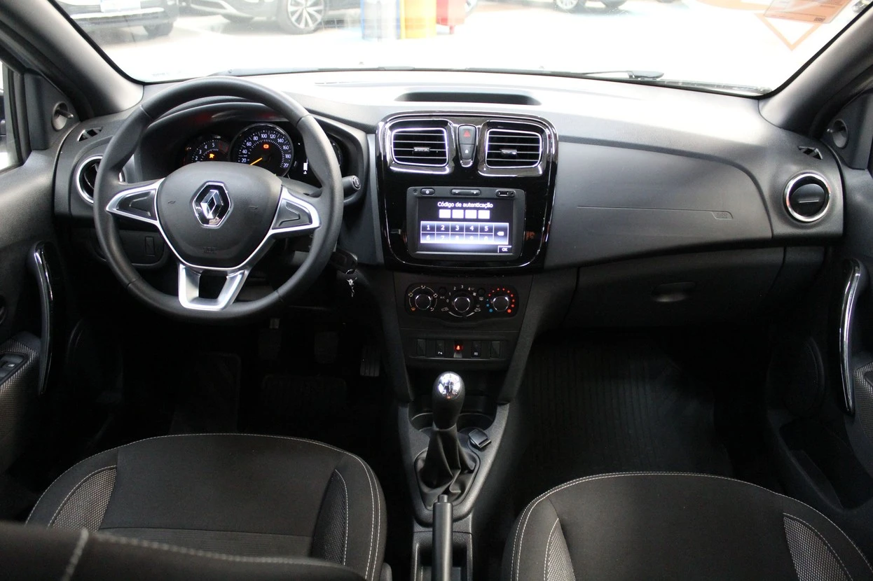RENAULT LOGAN
