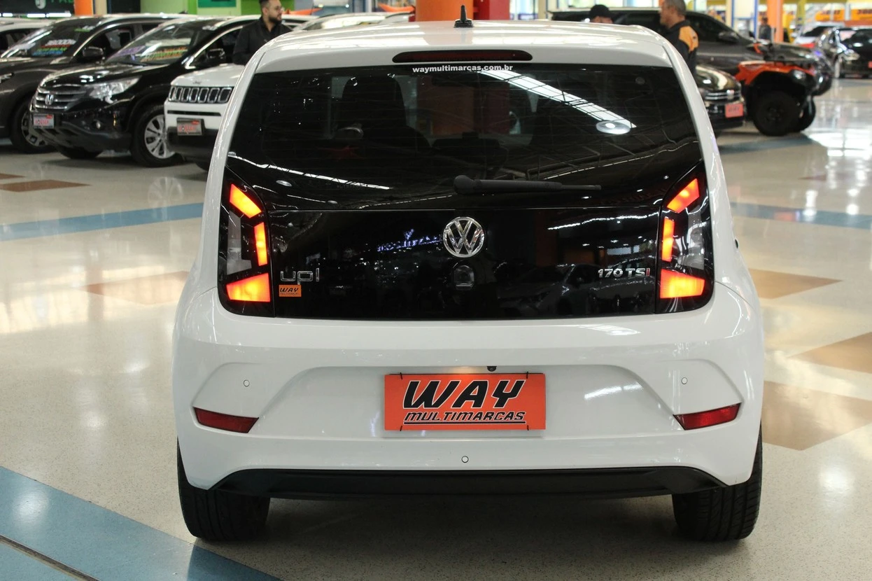 VOLKSWAGEN UP