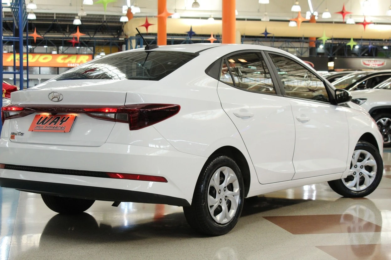 HYUNDAI HB20S