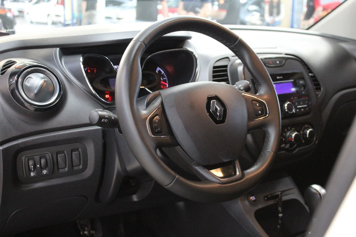 RENAULT CAPTUR