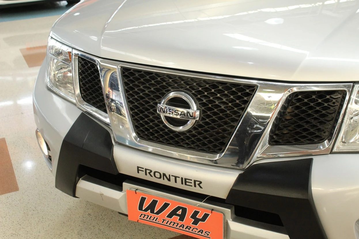 NISSAN FRONTIER
