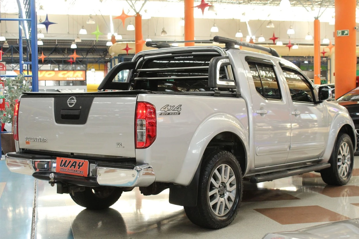 NISSAN FRONTIER