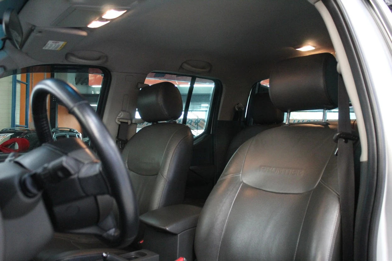 NISSAN FRONTIER
