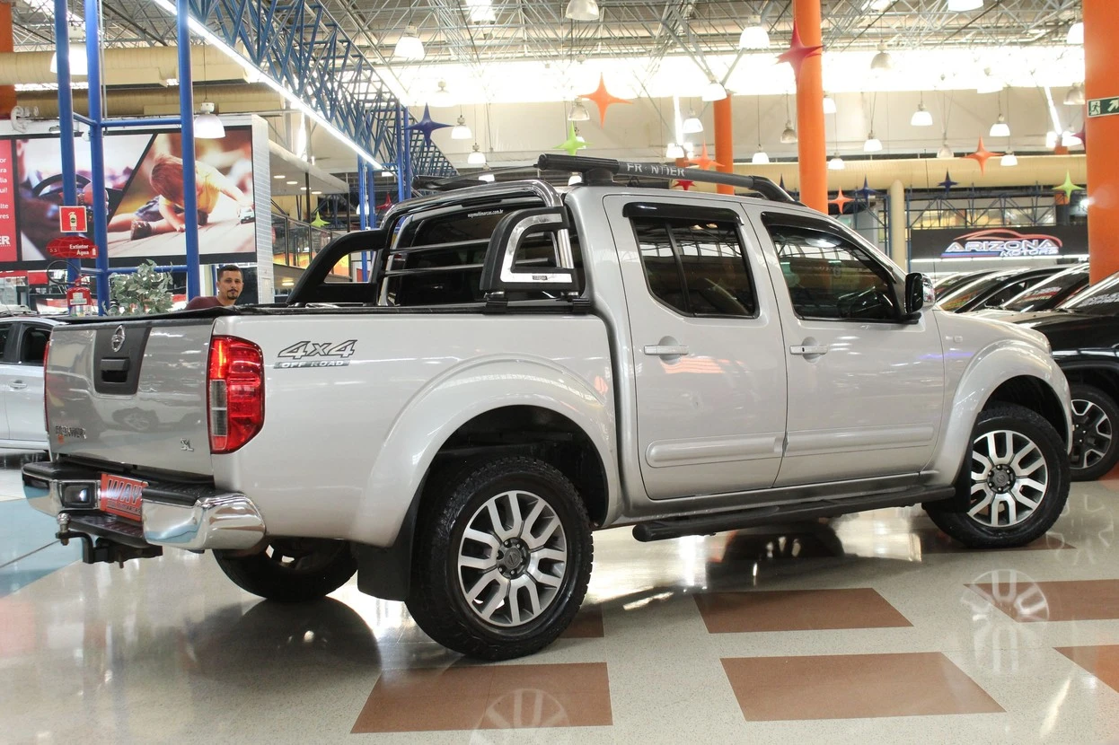 NISSAN FRONTIER