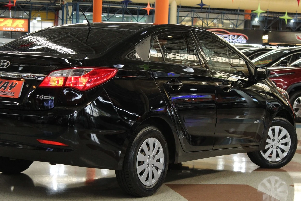 HYUNDAI HB20S