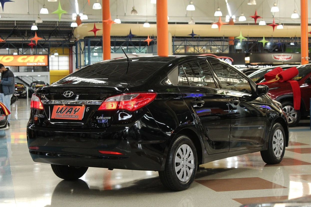 HYUNDAI HB20S