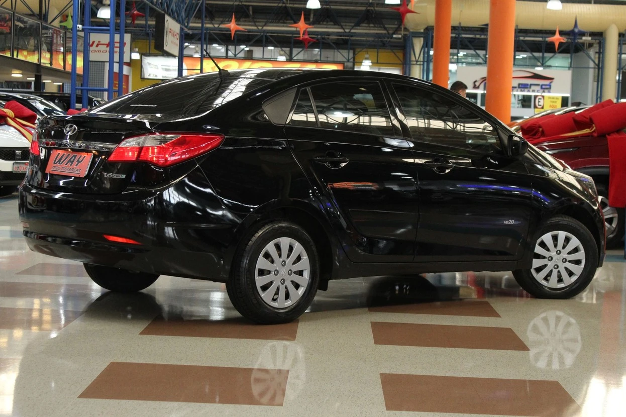 HYUNDAI HB20S