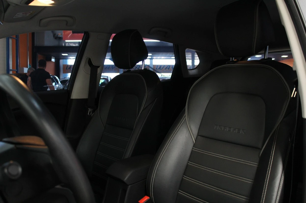 CHEVROLET TRACKER