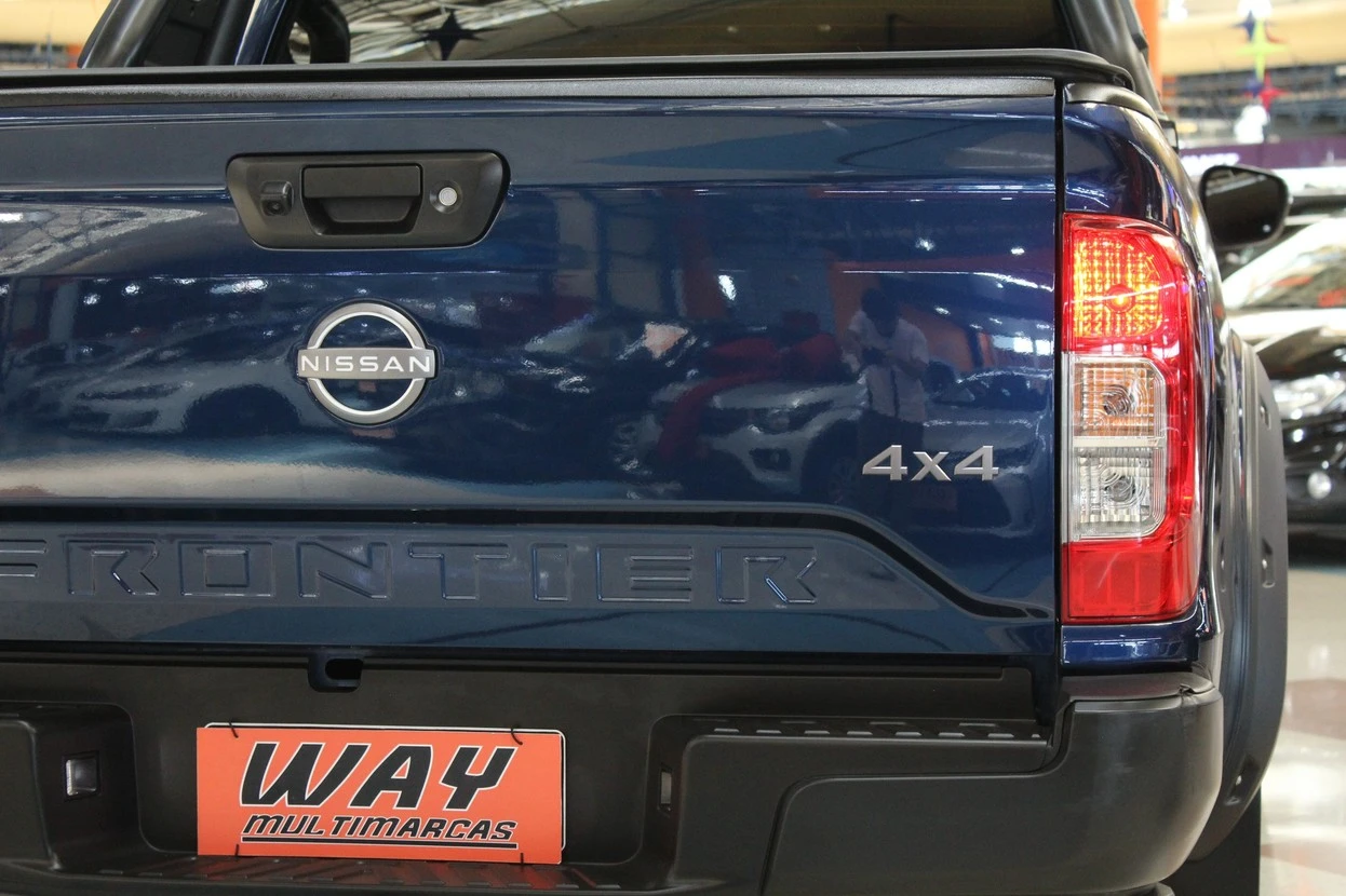 NISSAN FRONTIER