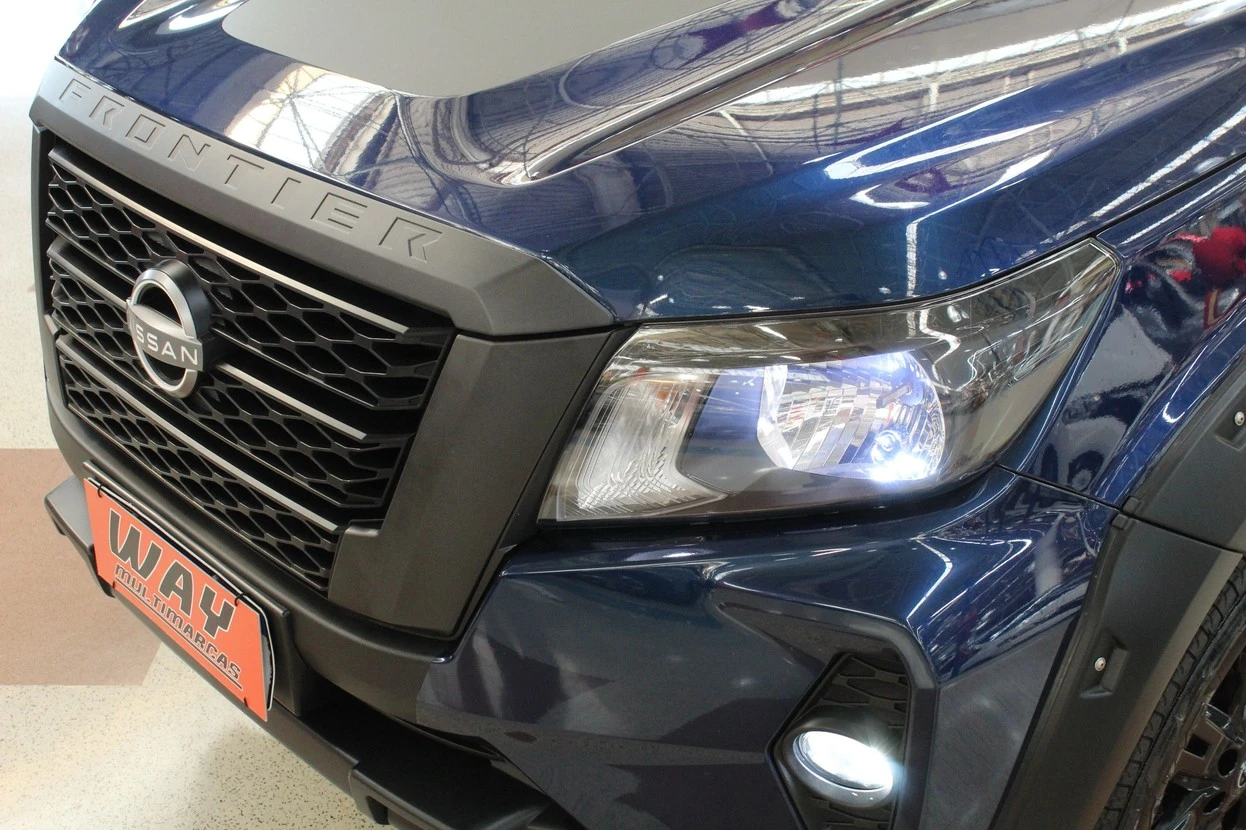 NISSAN FRONTIER