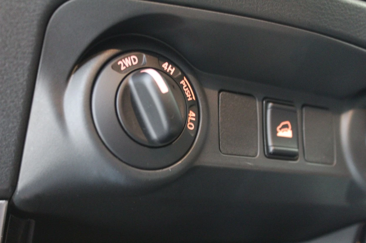 NISSAN FRONTIER