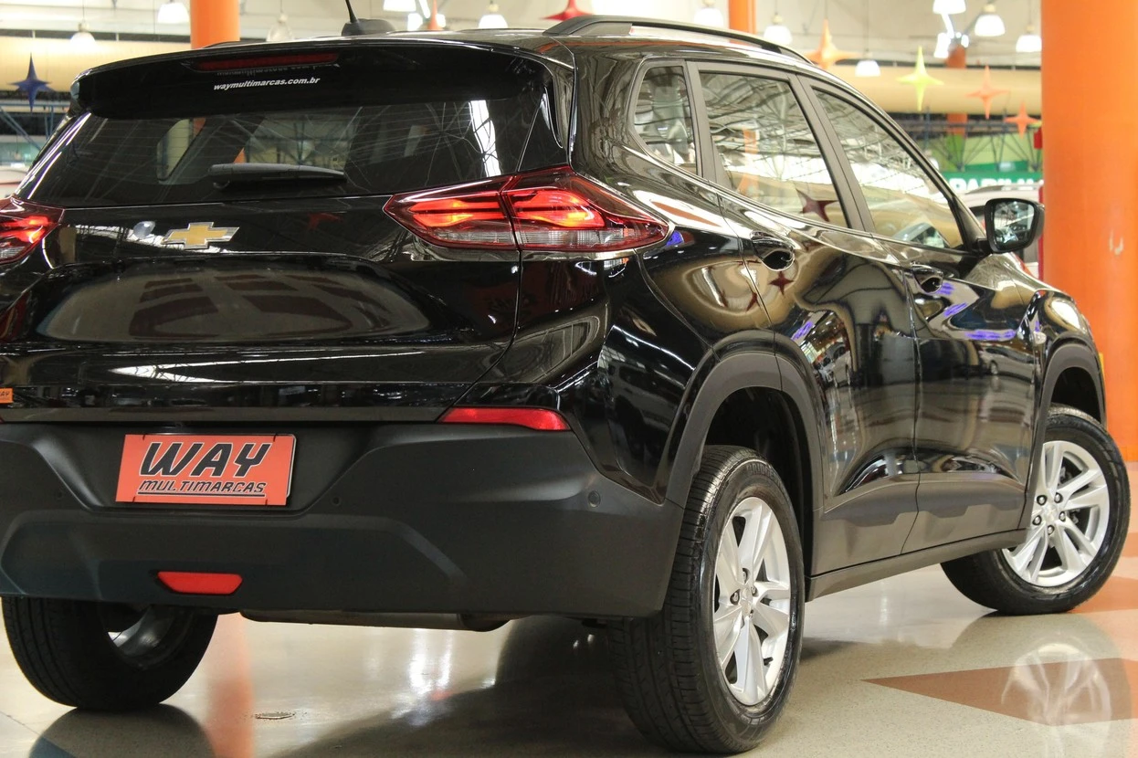 CHEVROLET TRACKER