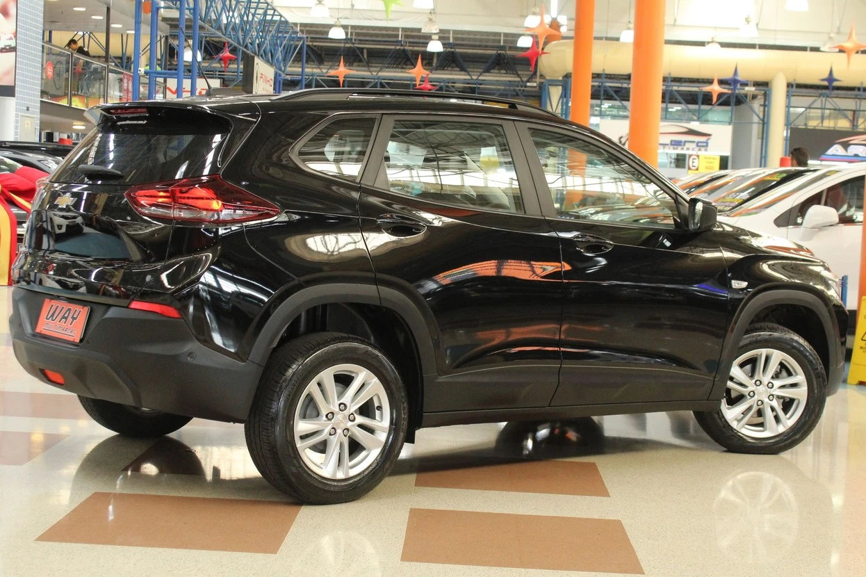 CHEVROLET TRACKER