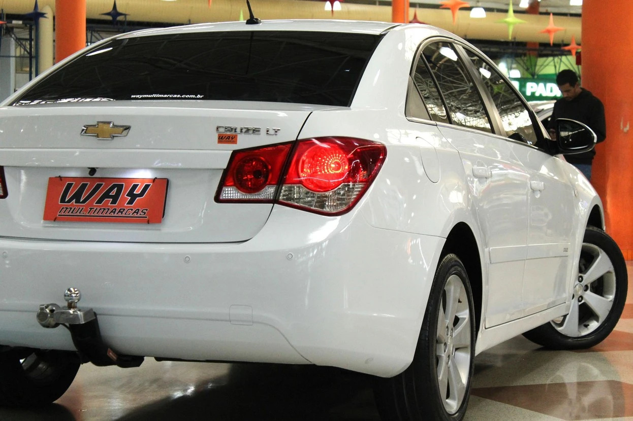 CHEVROLET CRUZE