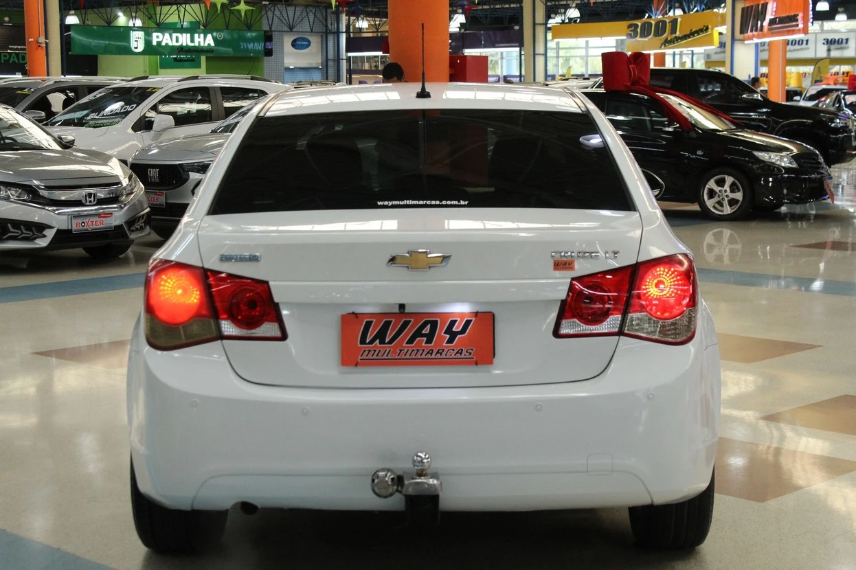 CHEVROLET CRUZE