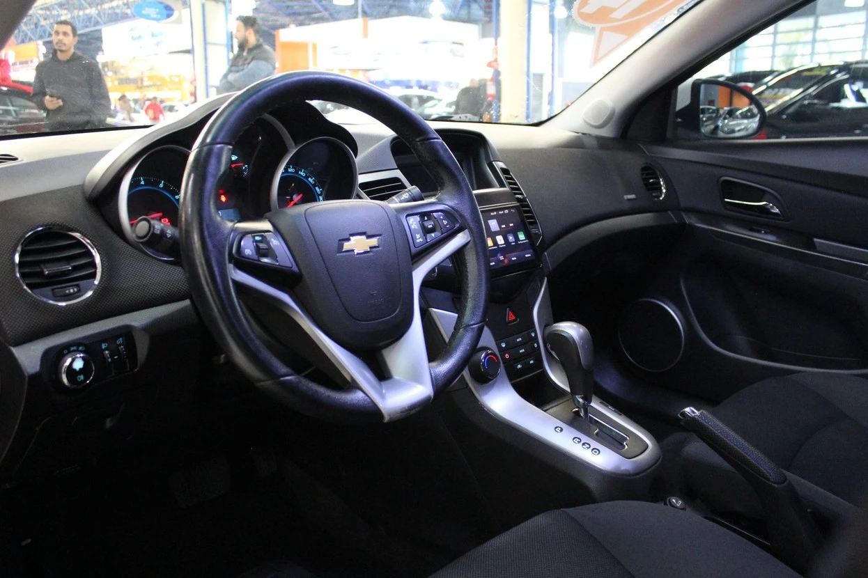 CHEVROLET CRUZE