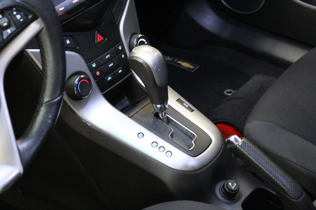 CHEVROLET CRUZE