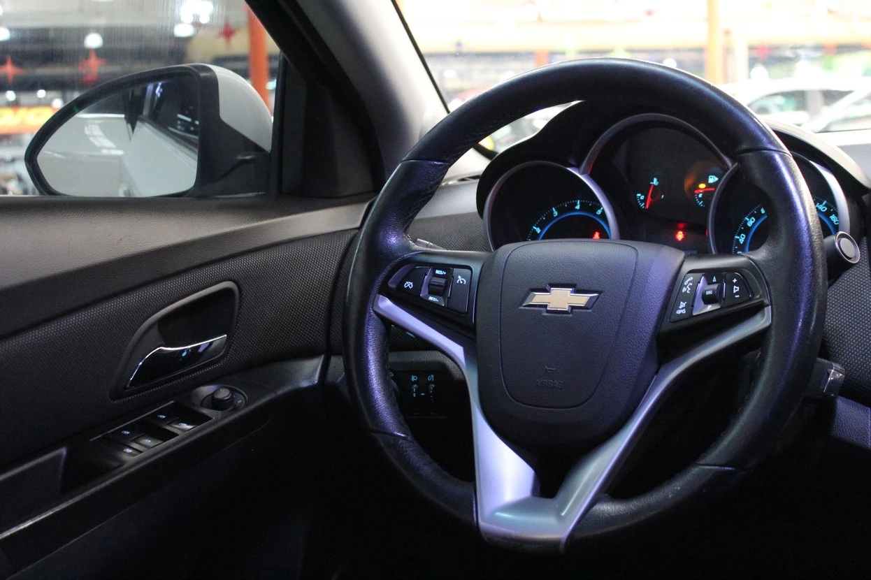 CHEVROLET CRUZE