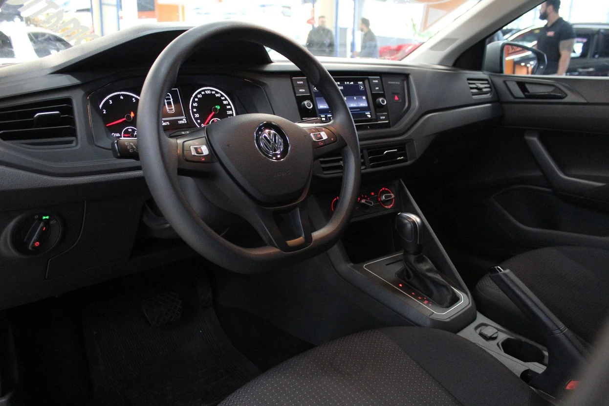 VOLKSWAGEN VIRTUS