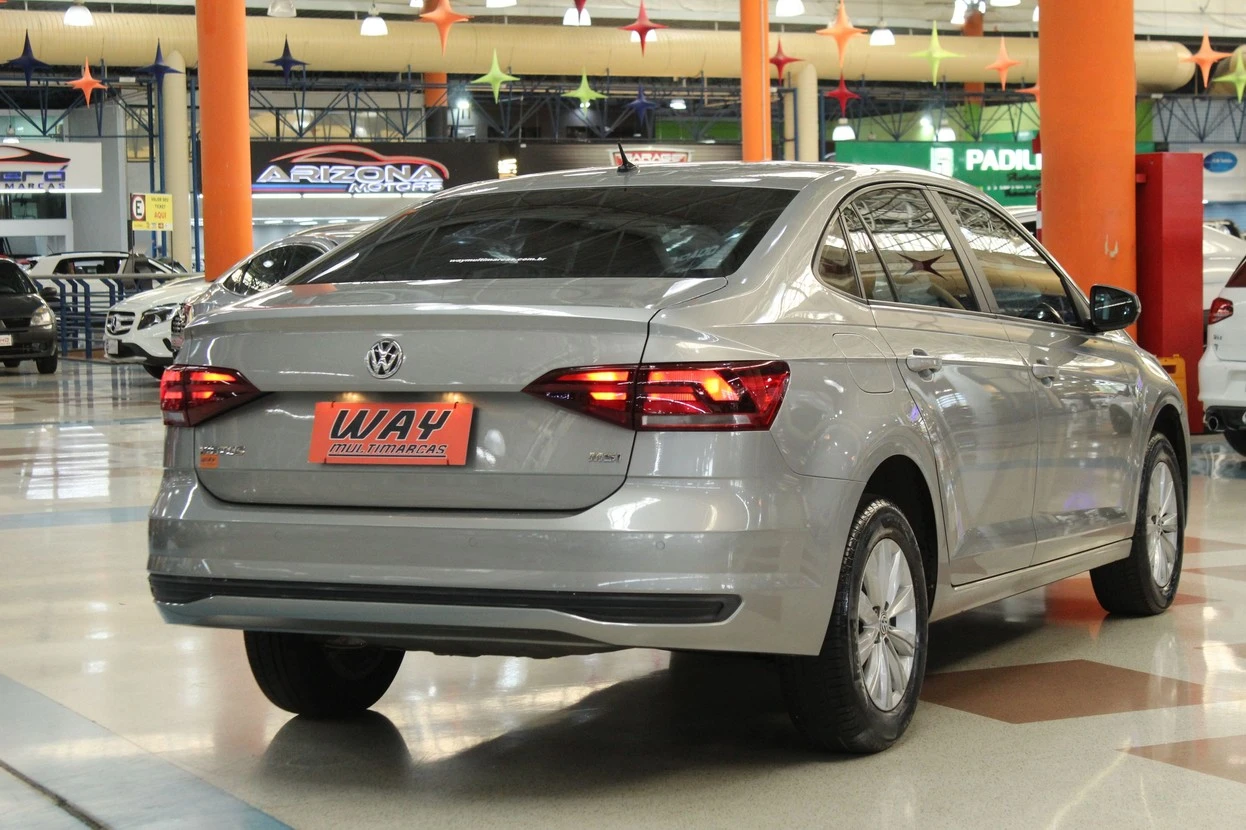 VOLKSWAGEN VIRTUS