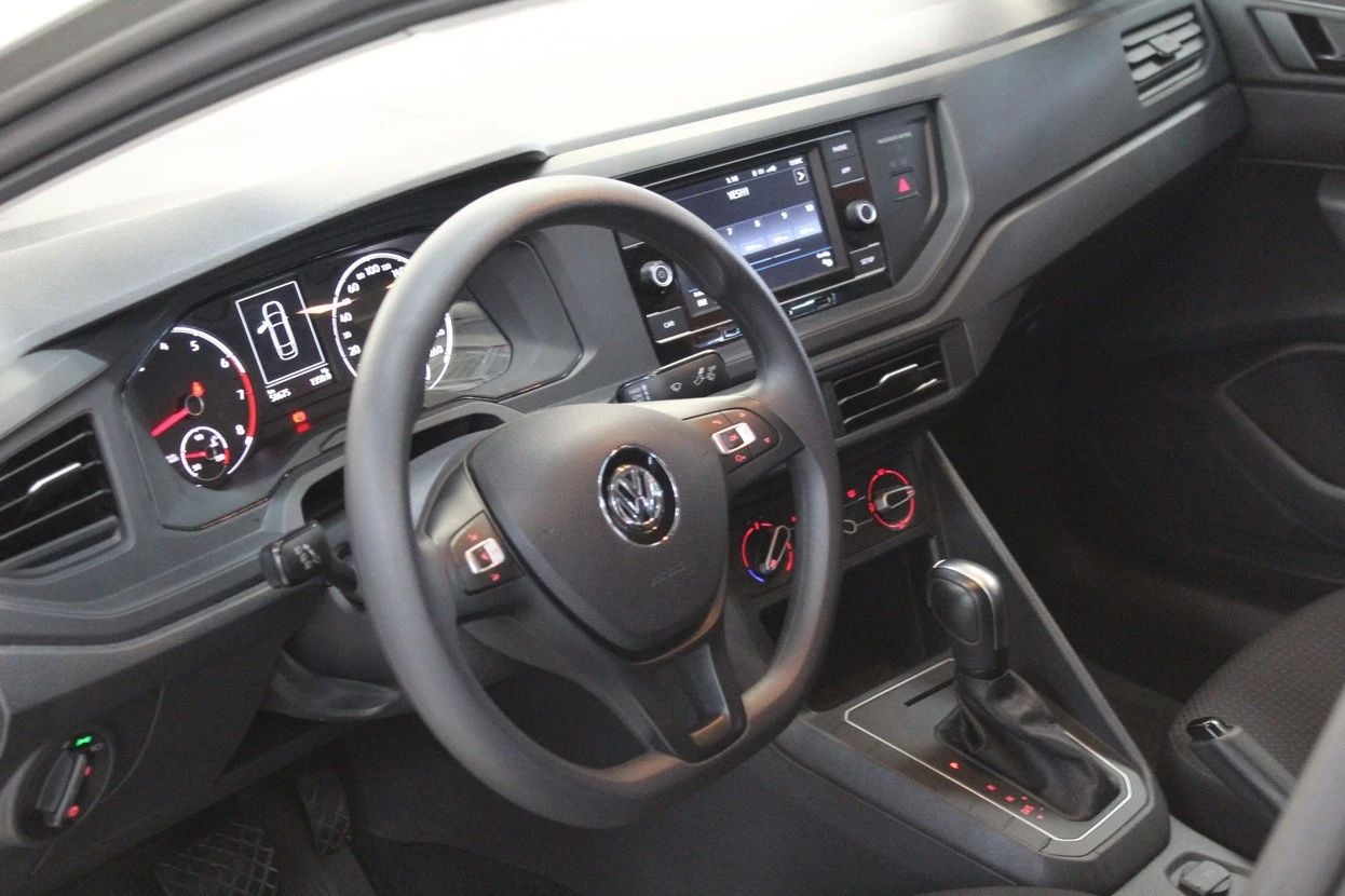 VOLKSWAGEN VIRTUS