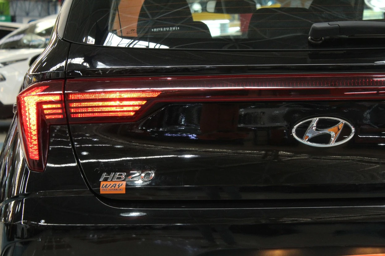 HYUNDAI HB20