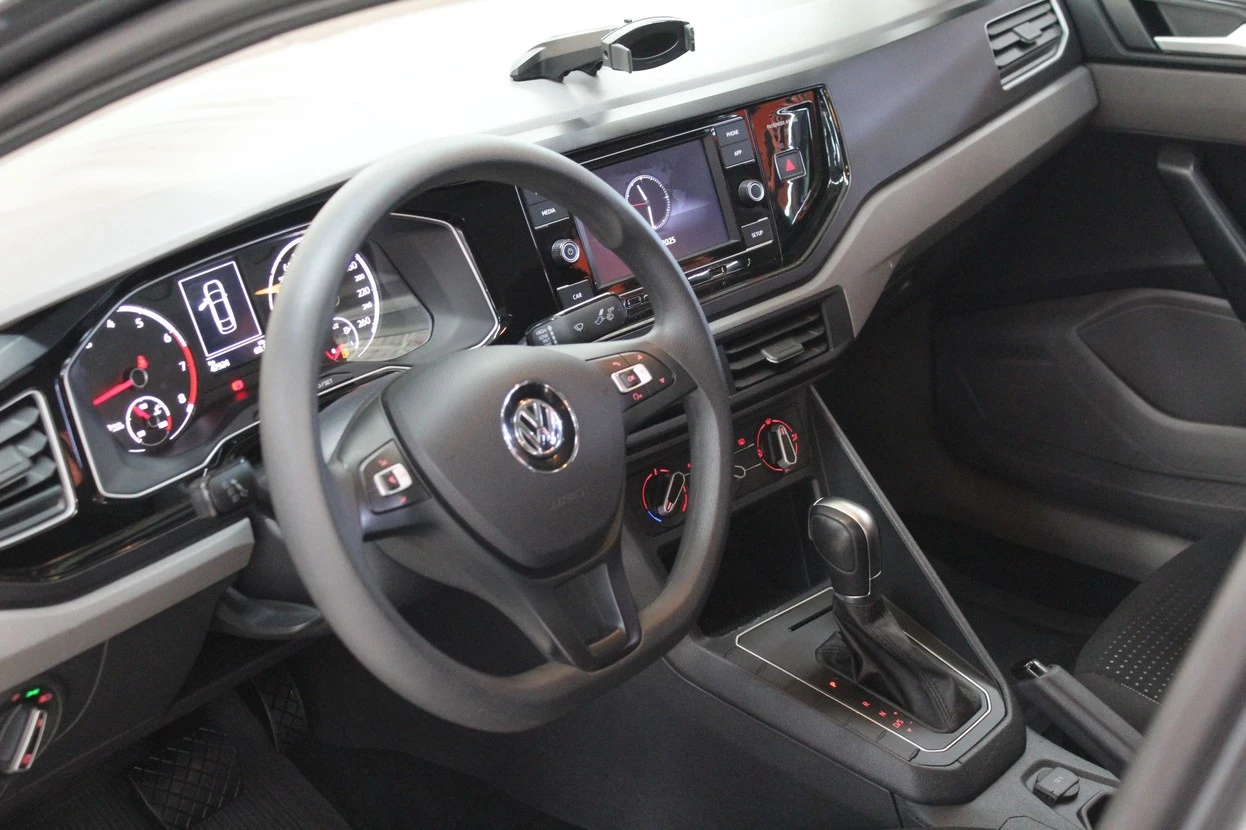 VOLKSWAGEN VIRTUS