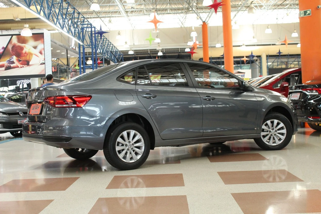 VOLKSWAGEN VIRTUS