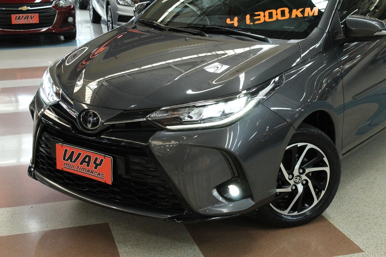 TOYOTA YARIS
