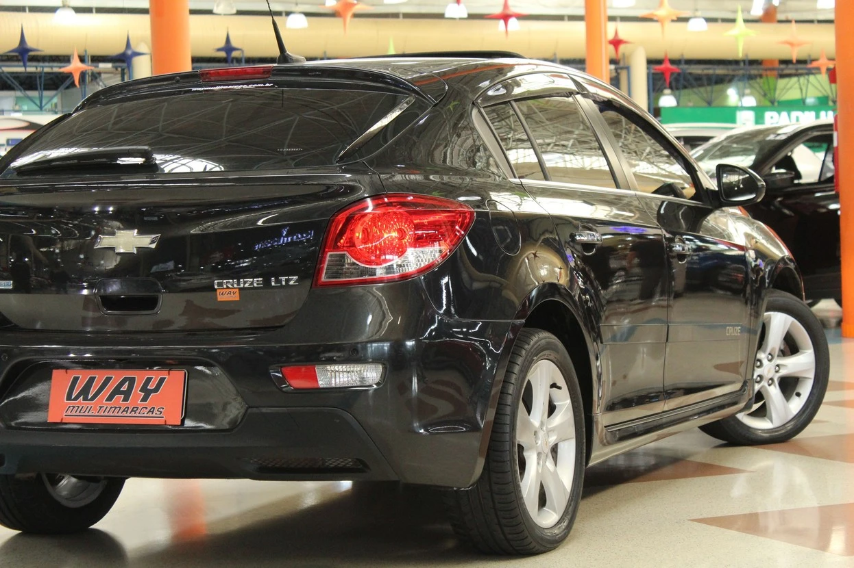 CHEVROLET CRUZE