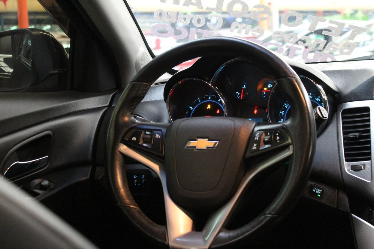 CHEVROLET CRUZE