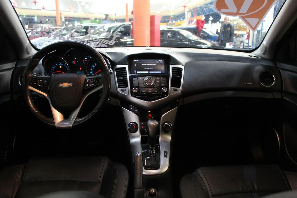 CHEVROLET CRUZE
